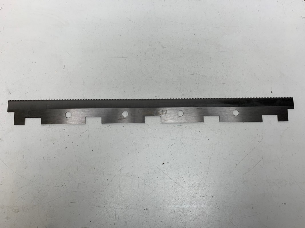 1811-75878 Unger Perforating Knife 540 x 50 x 2 mm