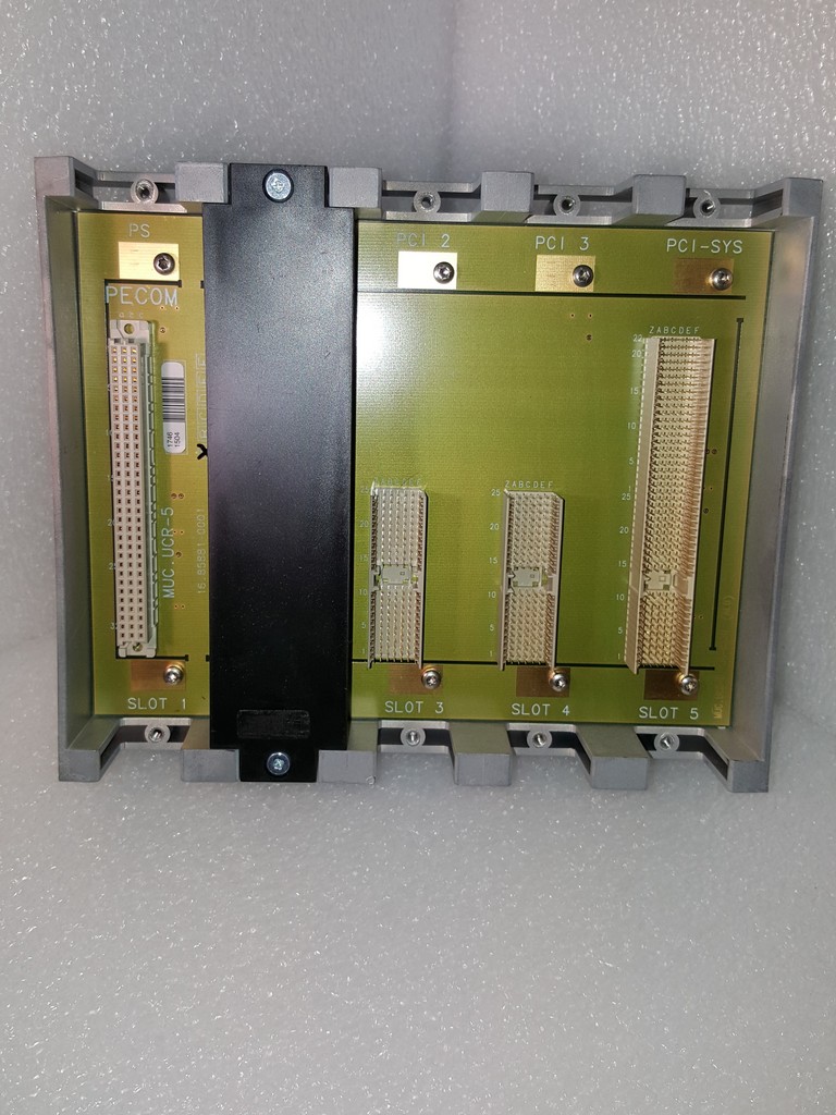 MUC.UCR-5 Pecom slot base