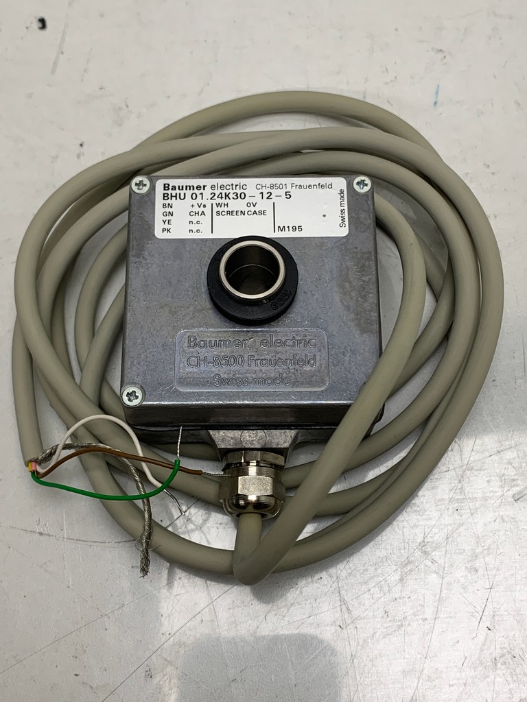 235528 Baumer Electric Incremental Hollow Shaft Enoder BHU-01.24K30-12-5