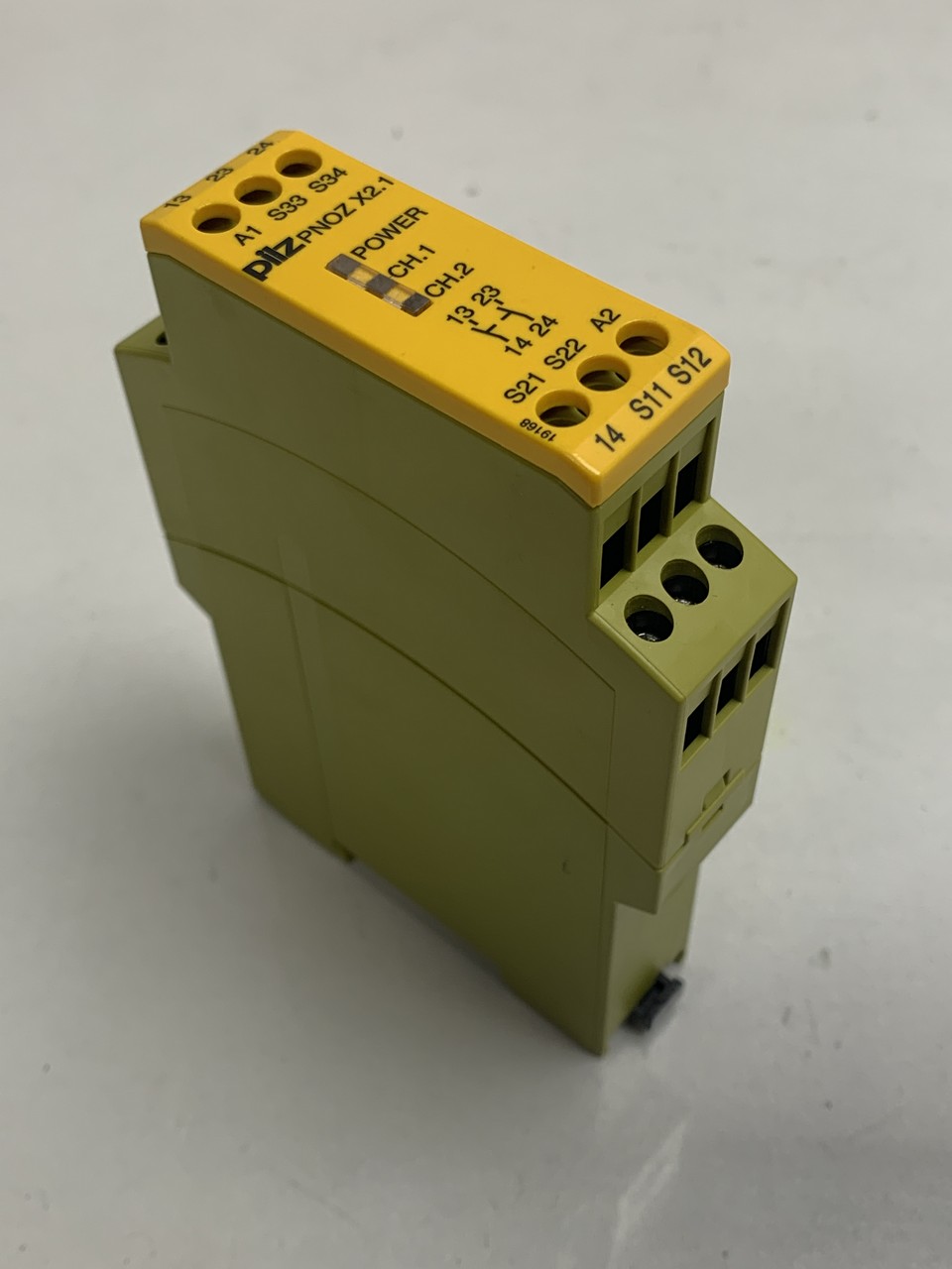 774306 Pilz Safety relay PNOZ X2.1 2n/o