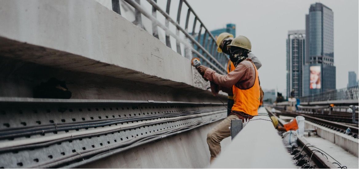 Dulur LRT Jakarta.jpg