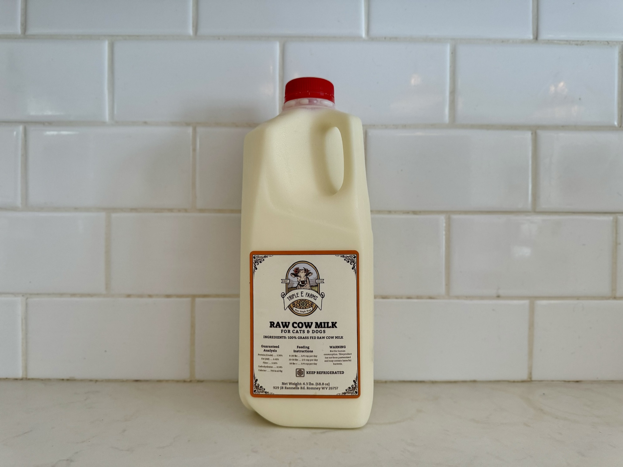 Raw Cow Milk for Cats & Dogs, 1/2 Gallon in Plastic*