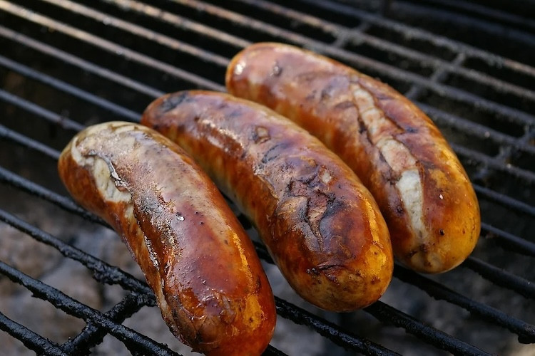 Pork Brats: Cheddar