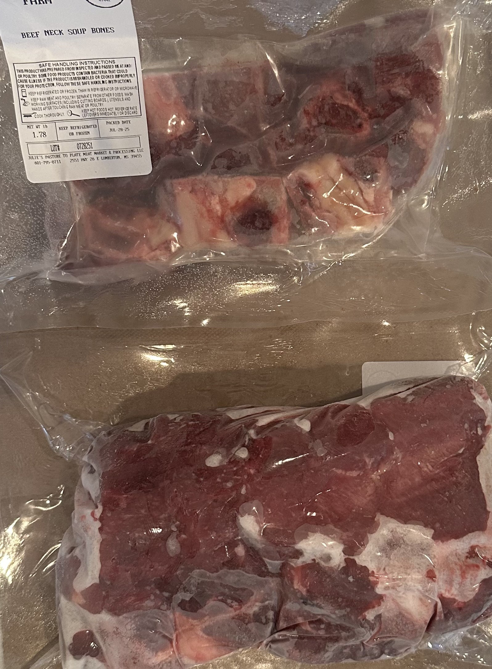 Meaty Neck Bones