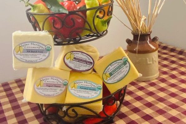 Organic Raw "Party Perfect of Five" Cheese Box