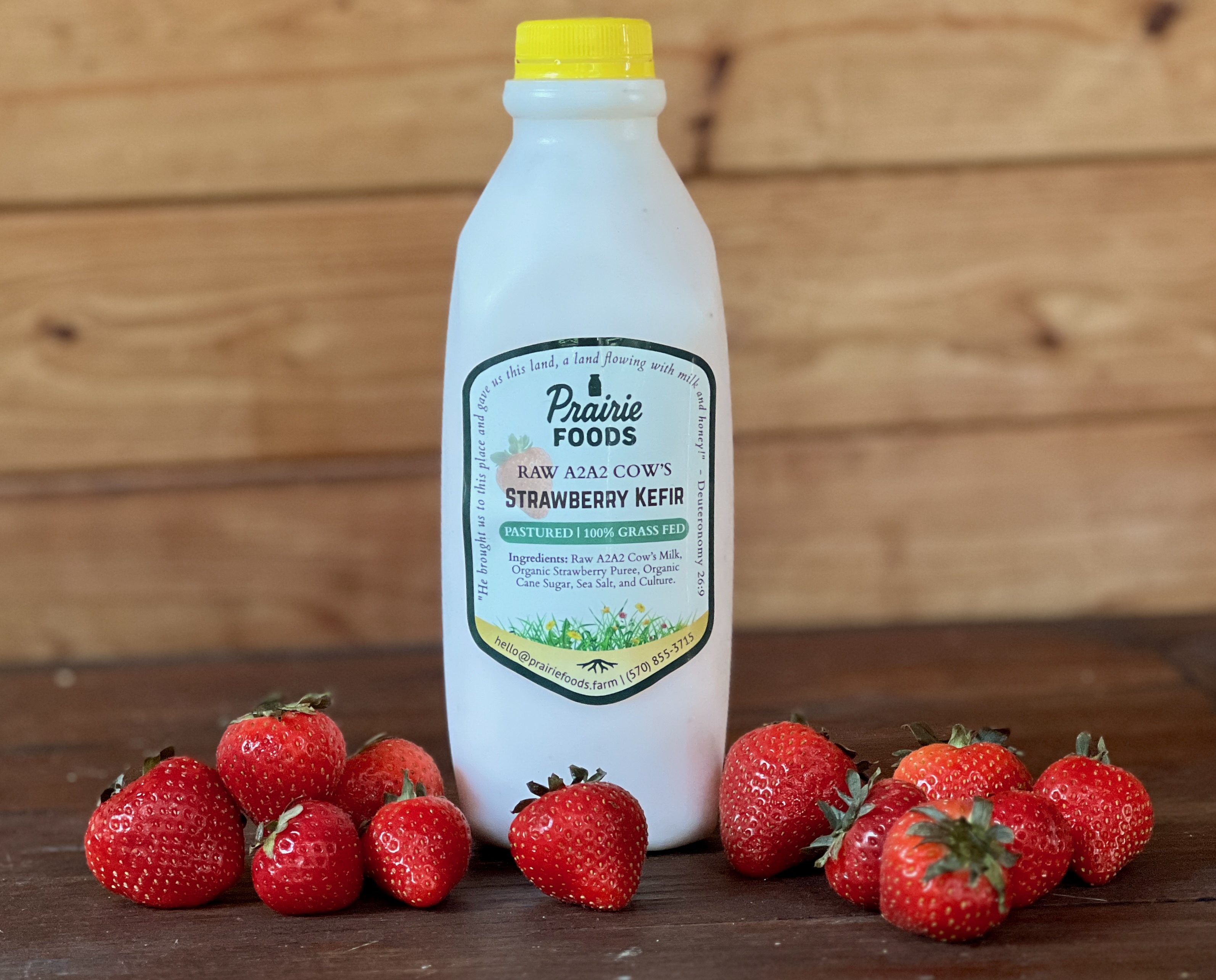 Strawberry Kefir, 1 quart (Plastic)