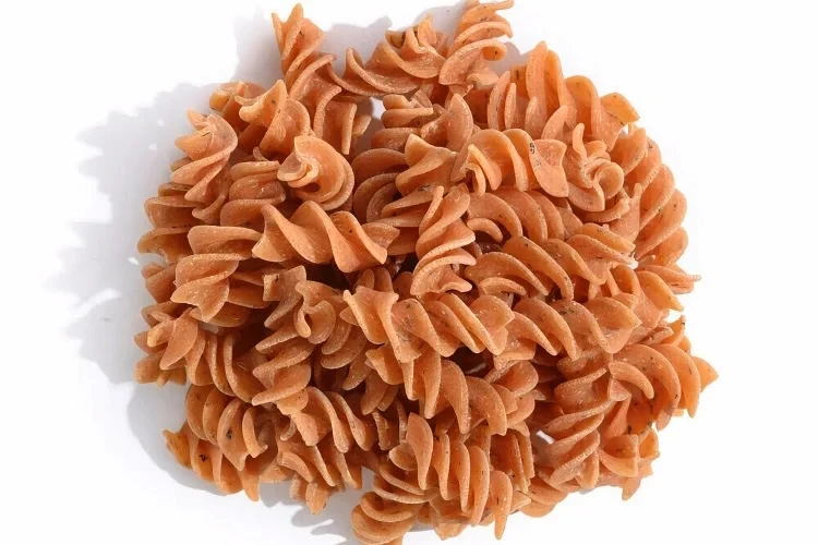 TOMATO, BASIL, & GARLIC FUSILLI PASTA