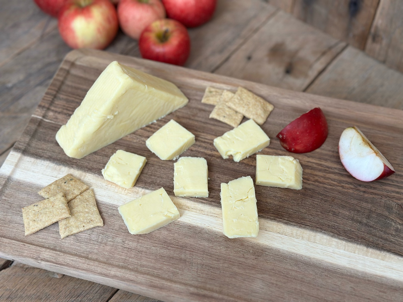 8 oz. Dutch Reserve Cheddar Cheese