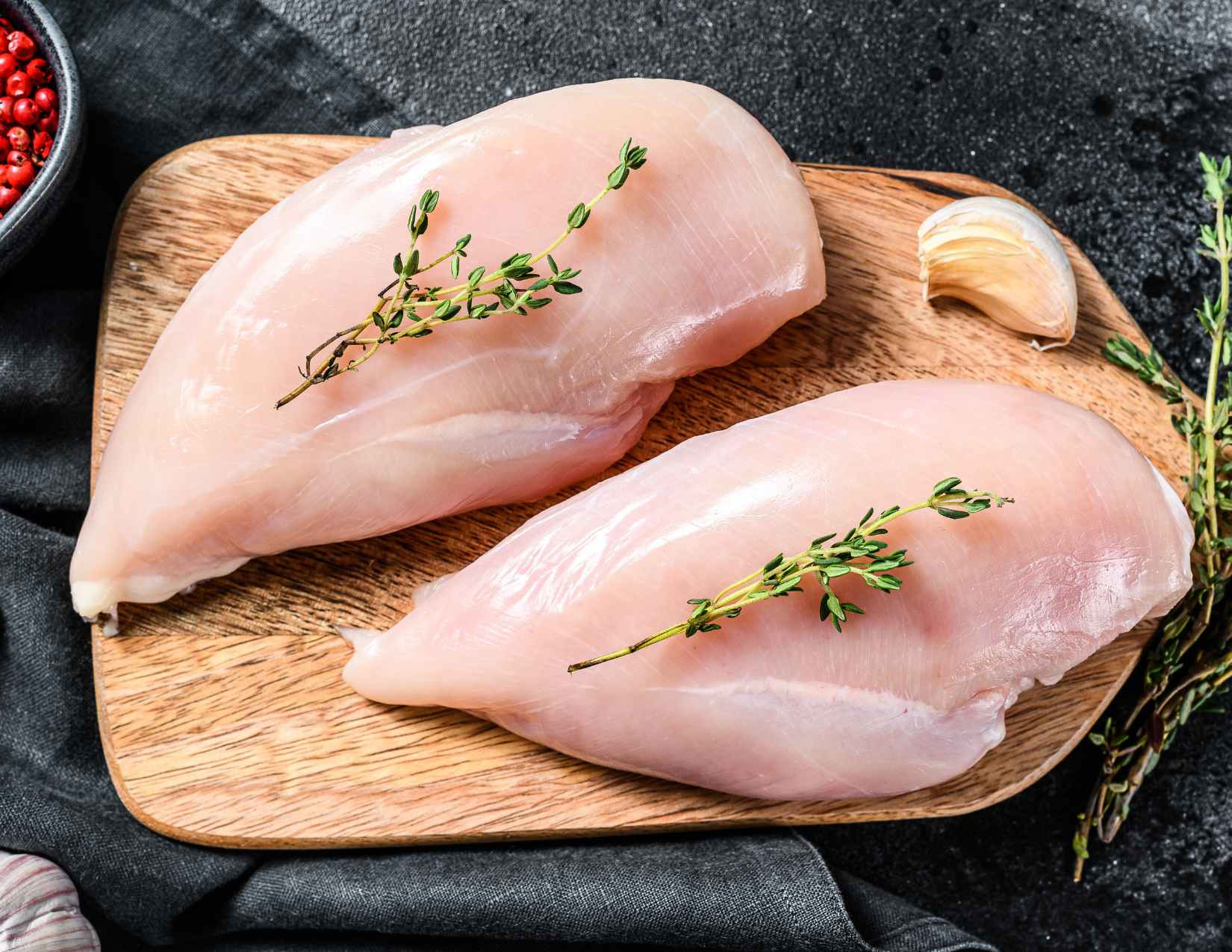Boneless, Skinless Chicken BREASTS (.75-.99lb)