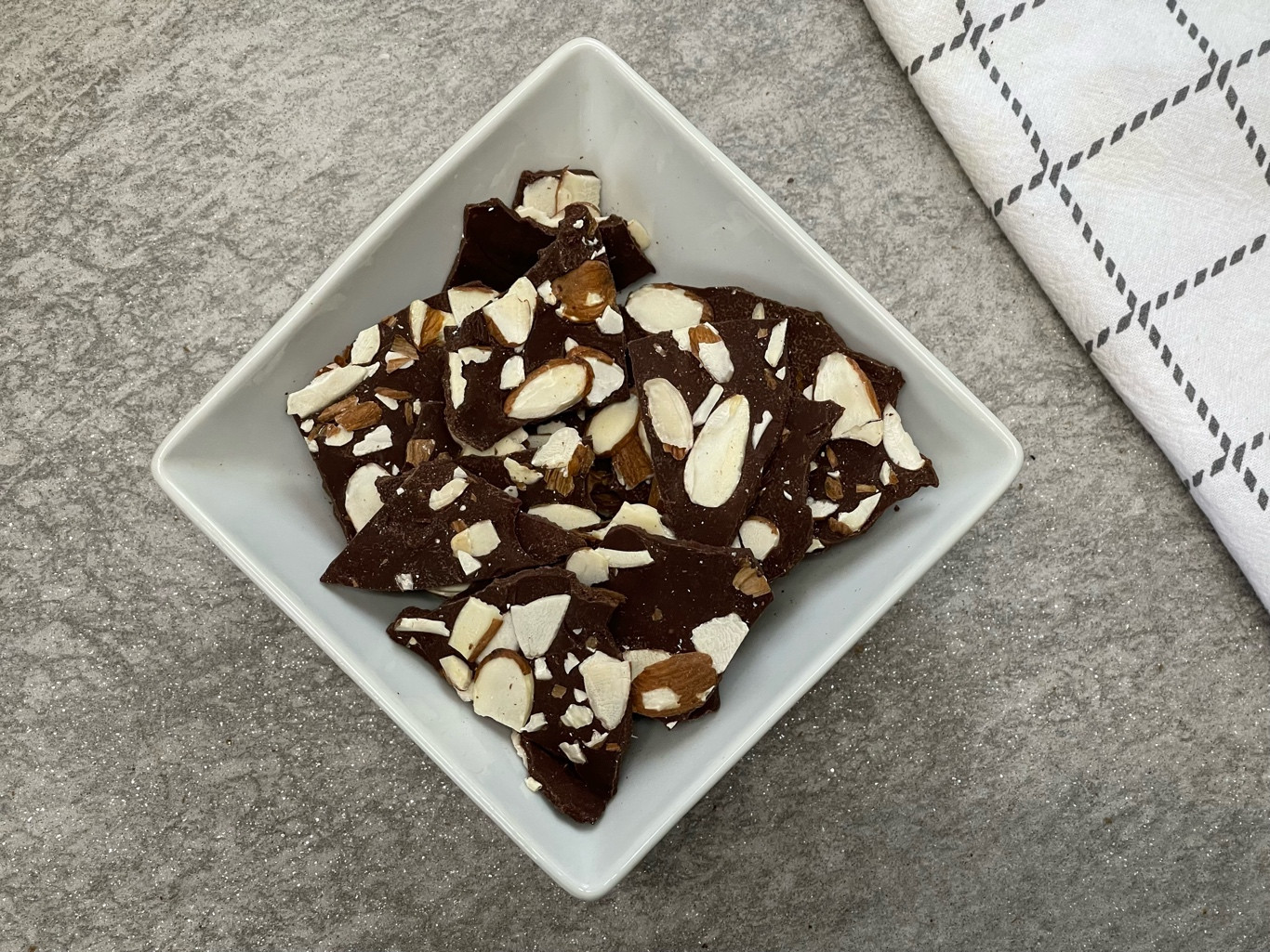 Almond Delight Chocolate Bark Thins
