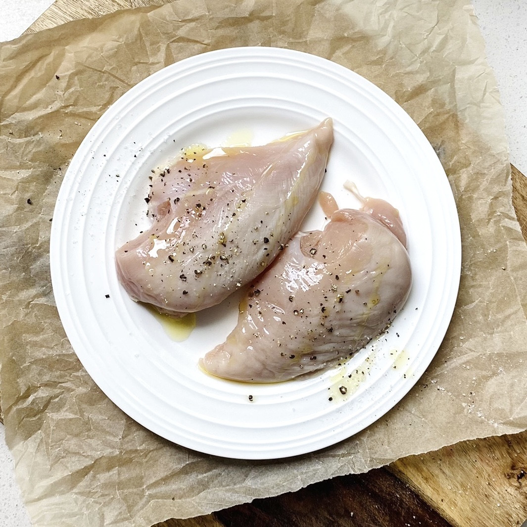 Boneless Skinless Chicken Breasts (2 ct)