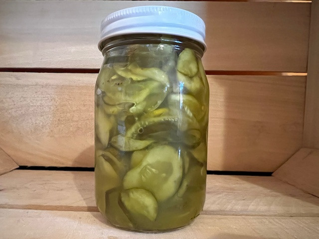 Raw Fermented Bread and Butter Pickles