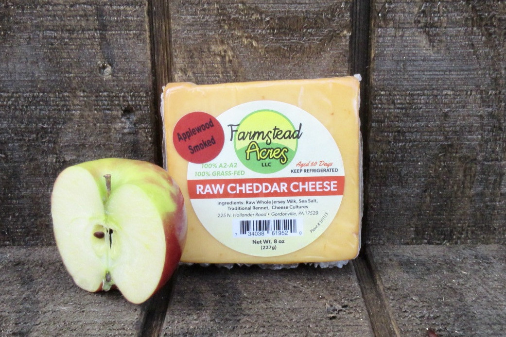 8 oz Applewood Smoked Raw Cheddar Cheese