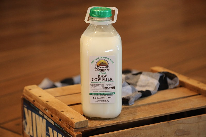 ½ Gal Unaltered A2A2 Milk for Pets | Glass Jar