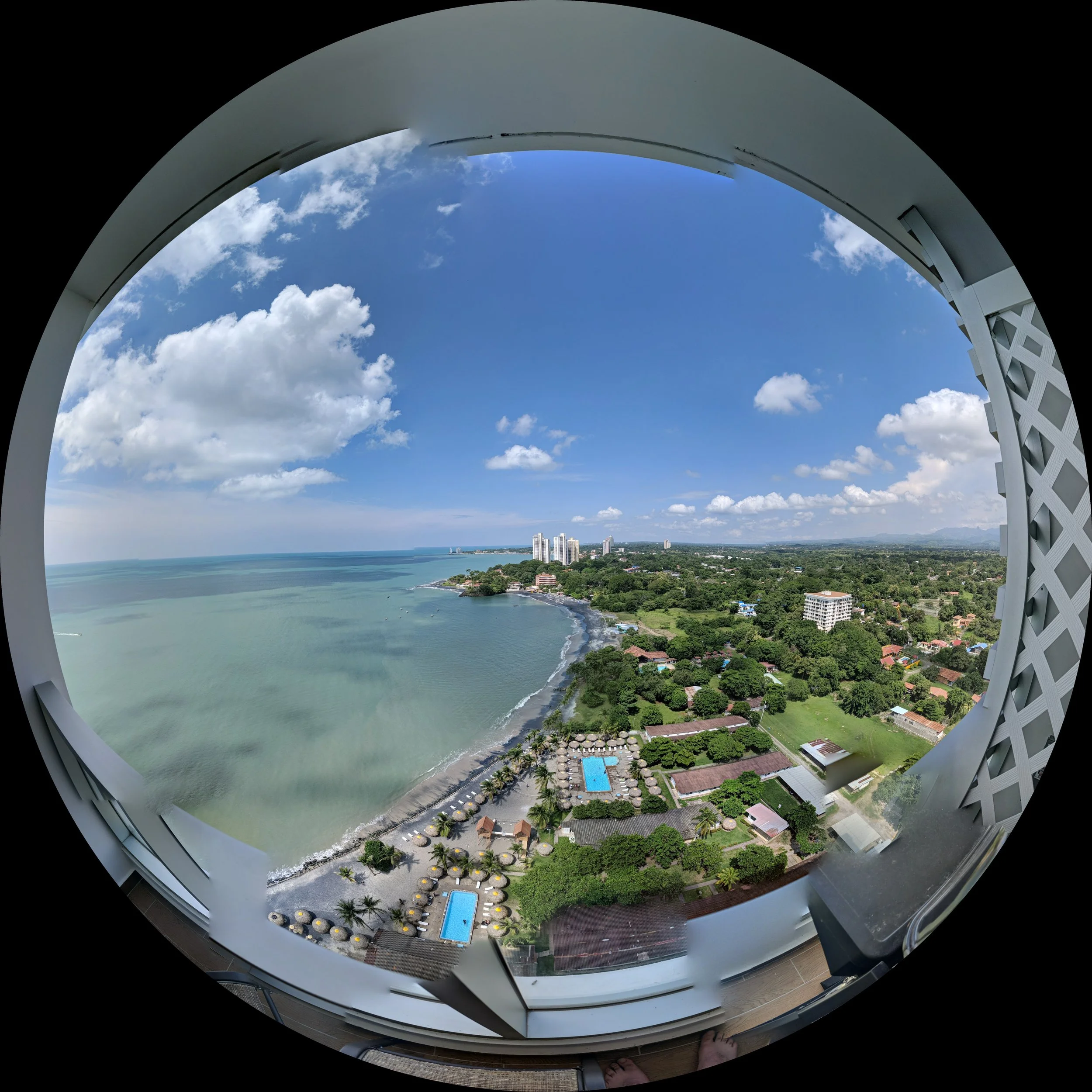 AI Conversion to 180° and 360° Immersive Video