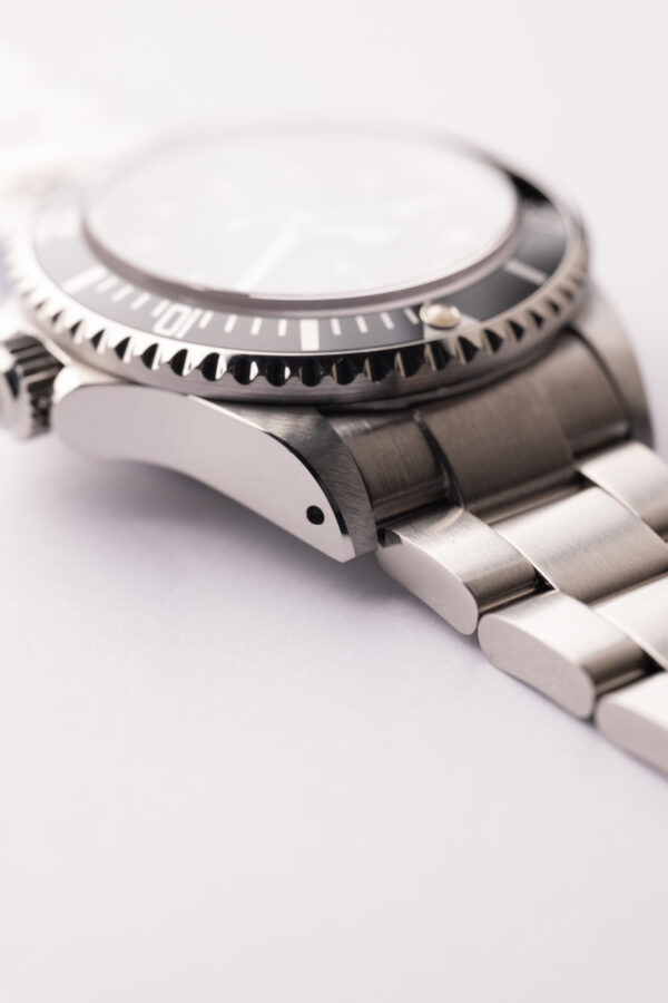1982 Rolex 16660 Sea-Dweller