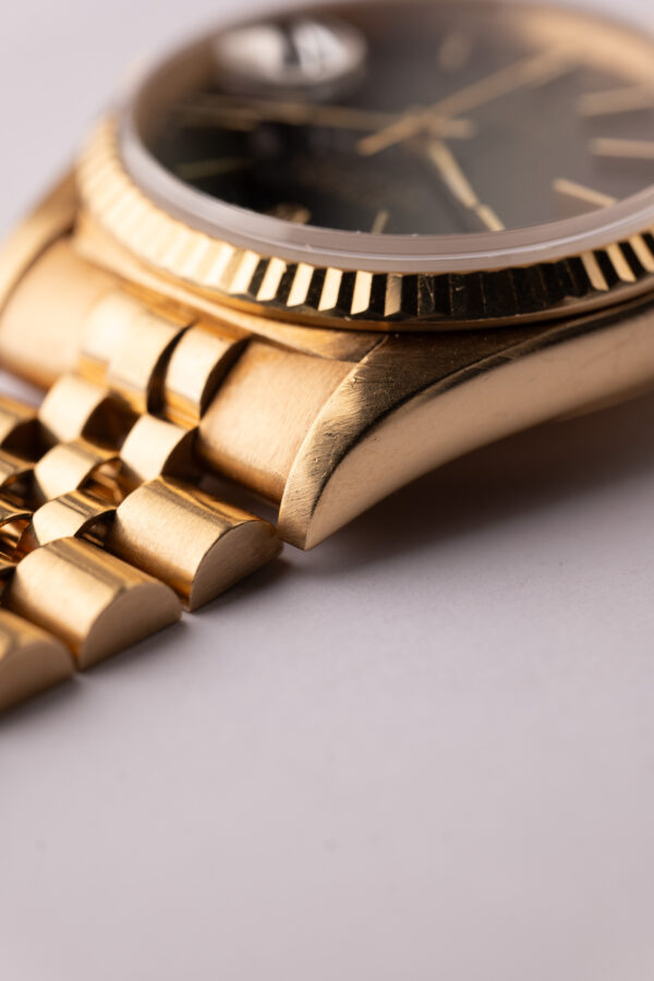1991 Rolex 16238 Yellow Gold Black Dial Datejust Unpolished