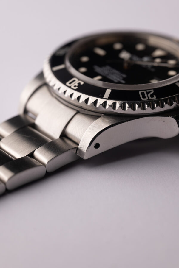 1984 Rolex 16660 Sea-Dweller - Full Set
