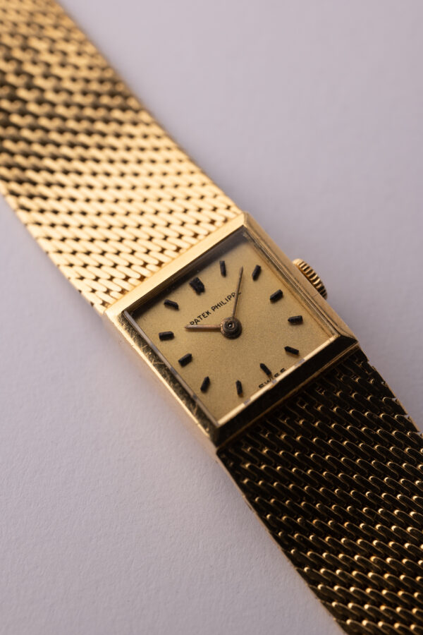Patek Philippe 3285/48 18k Yellow Gold Ladies Watch