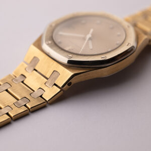 1985 Audemars Piguet 56023AC Yellow+White Gold Royal Oak Quartz W/Archive Paper - Image 10