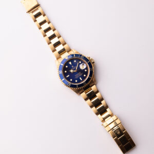 1990 Rolex 16618 Yellow Gold Submariner - Image 2
