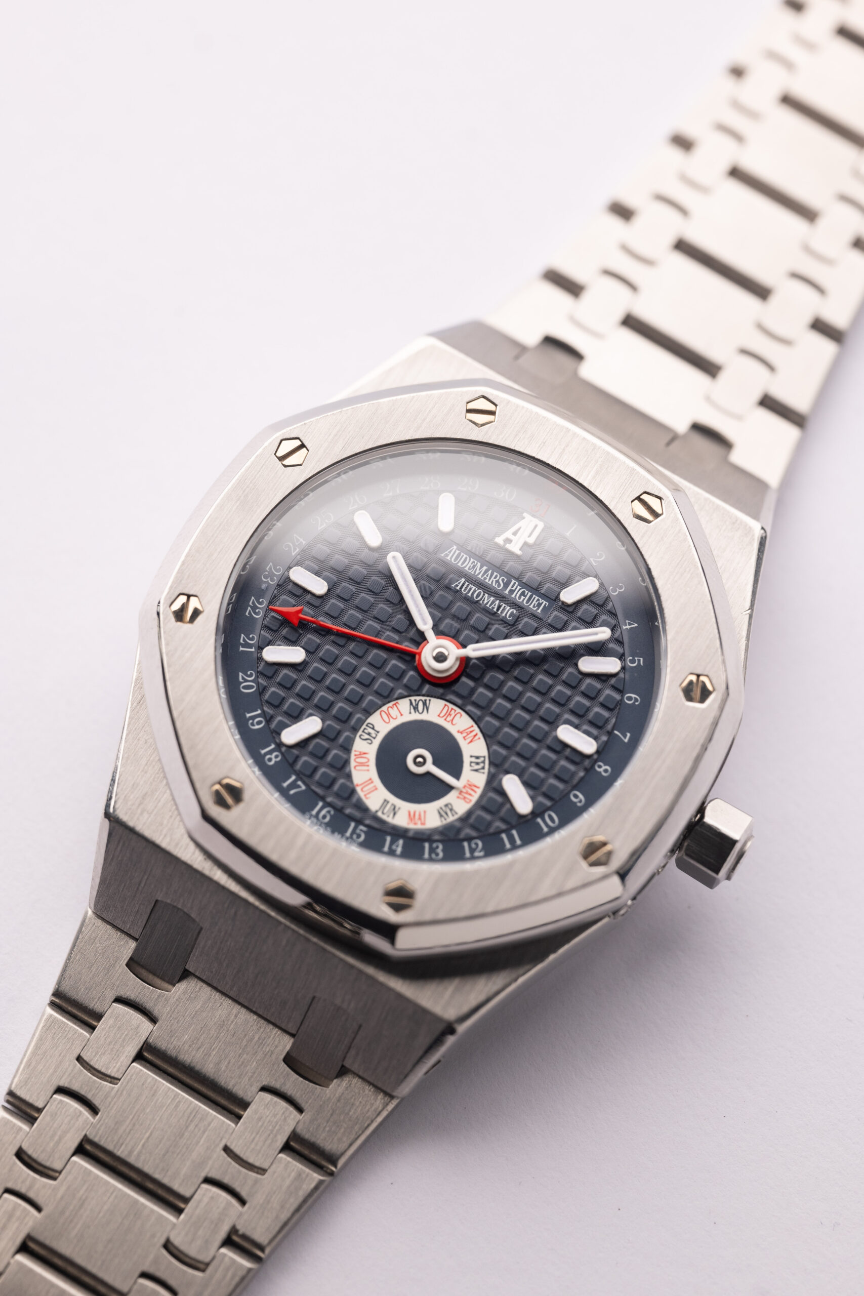 25920st Audemars Piguet 25920ST Mk. I Blue Quantieme Annuel Royal Oak | Grey ...