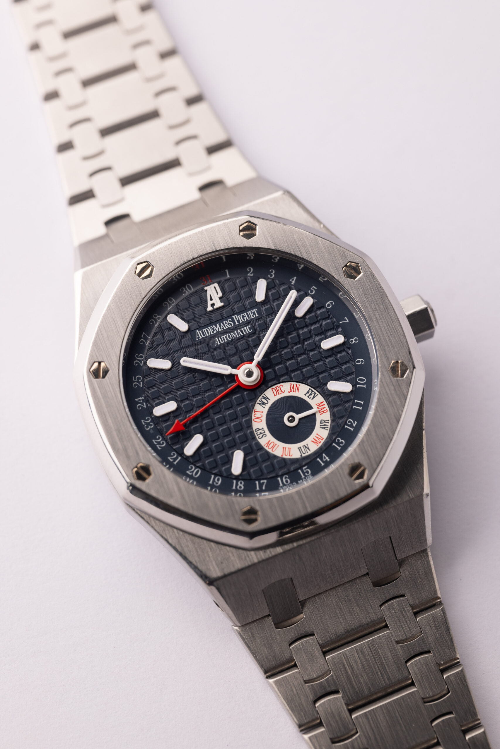 25920st Audemars Piguet 25920ST Mk. I Blue Quantieme Annuel Royal Oak | Grey ...