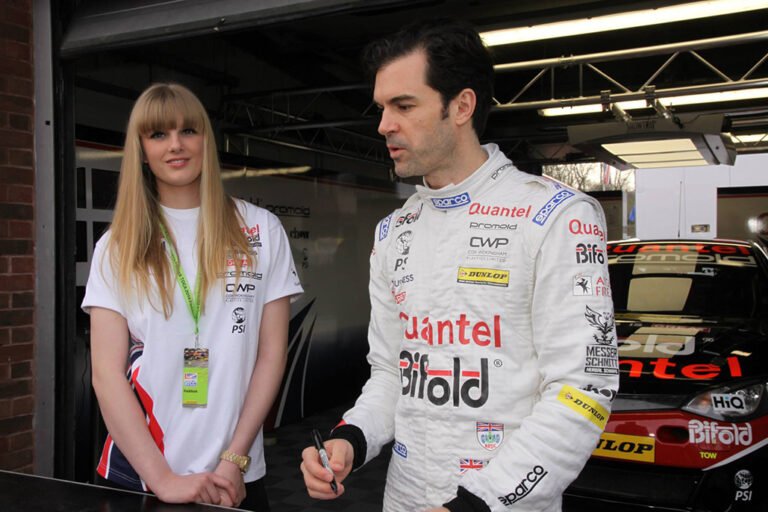 Grid Girl with Triple 8Quantel BiFold at Brands Hatch BTCC on 30th March 2014 01