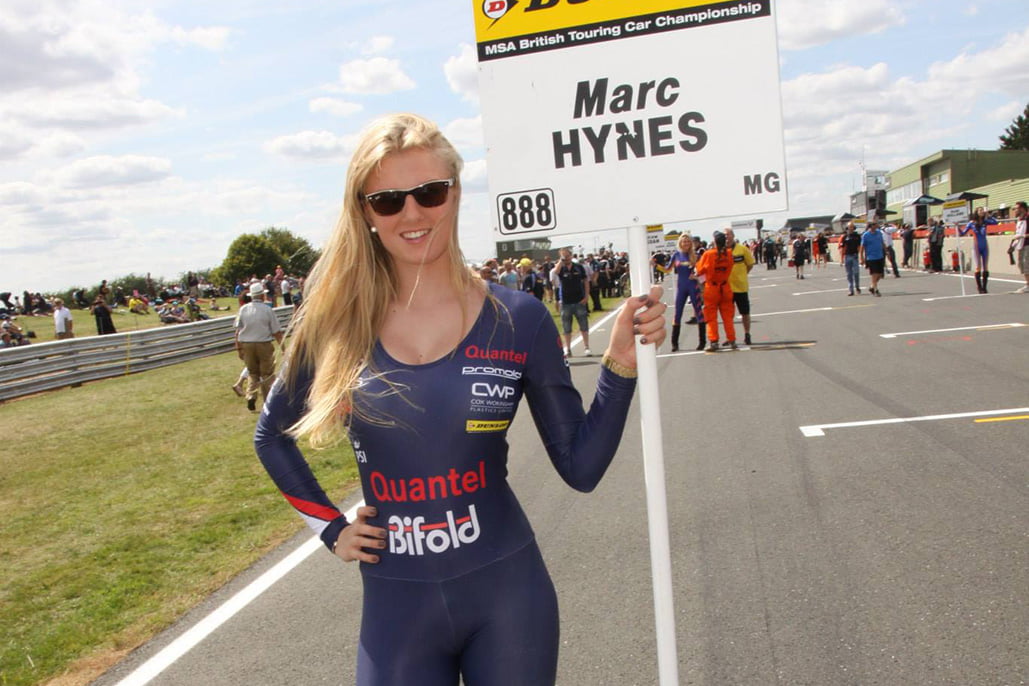 Grid Girl with Triple 8Quantel BiFold at Snetterton BTCC on 3rd August 2014 01