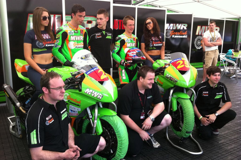 Grid Girls with MWR Kawasaki at Brands Hatch British Superbikes on 25th April 2011 01