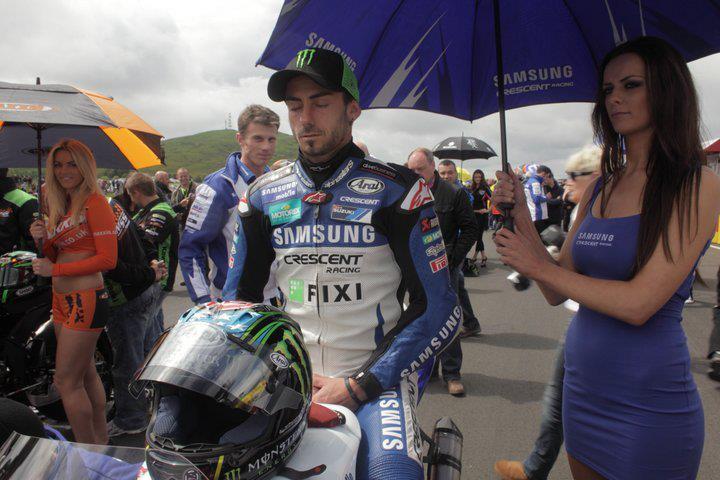 Grid Girls with Samsung Suzuki at Knockhill British Superbikes on 19th June 2011 01