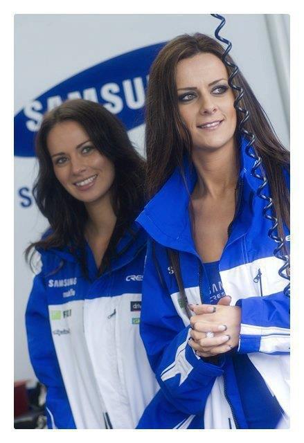 Grid Girls with Samsung Suzuki at Knockhill British Superbikes on 19th June 2011 02