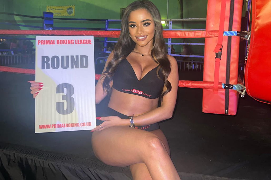 Ring Girl For Premier League Boxing Show In Bolton On Friday 19th Nov 2022