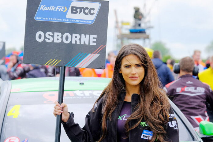 Excelr8 Motorsport Btcc Grid Girls At Croft Btcc On 16th June 19