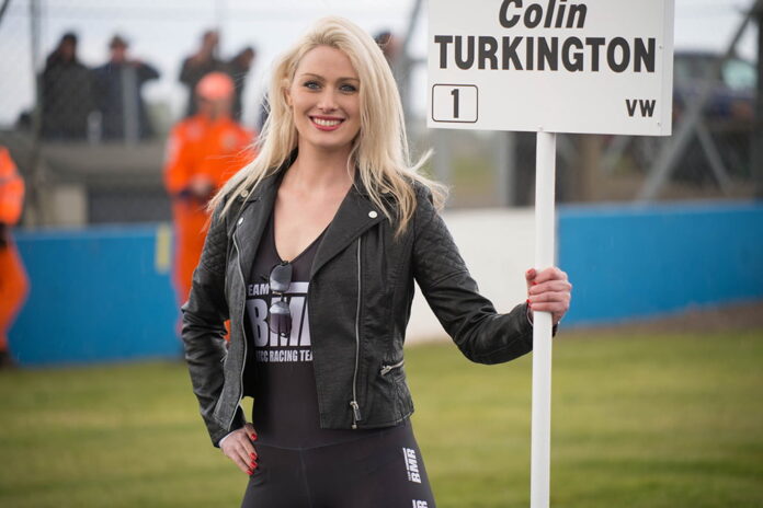 Grid Girls With Bmr Btcc At Donington Park Btcc On 19th April 2015 02