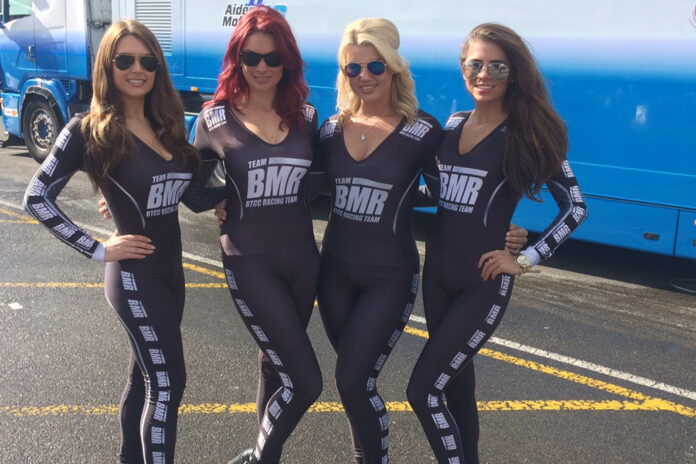 Grid Girls With Bmr Btcc At Silverstone Btcc On 27th Sept 2015 01