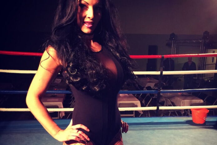 Ring Girls With Mullins Boxing Club At Whitney Fight Club 11 On 21st November 2015 01