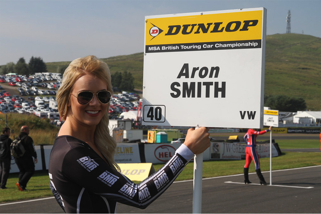 Grid Girls With Bmr Btcc At Knockhill Btcc On 23rd August 2015