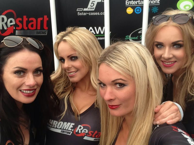 Grid Girls With Bmr Btcc At Knockhill Btcc On 24th August 2014