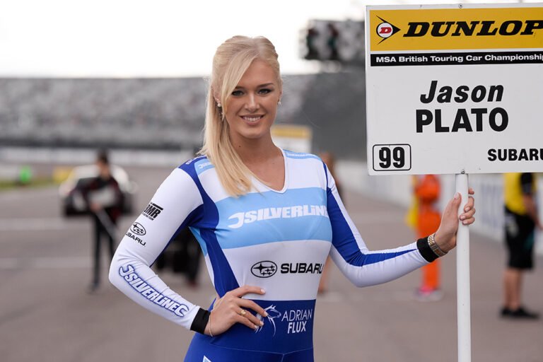 Grid Girls With Bmr Btcc At Rockingham Btcc On 8th August 2016