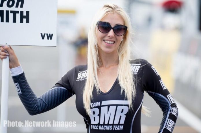 Grid Girls With Bmr Btcc At Snetterton Btcc On 9th August 2015