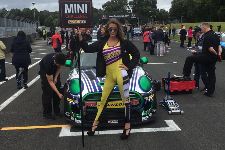 Grid Girls With Mini Challenge 2016 At Oulton Park Mini Festival On 20th August 16