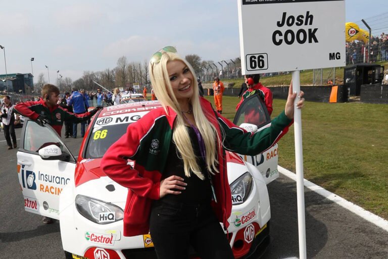 Grid Girls With Triple 8 Btcc At Brands Hatch Btcc On 3rd April 2016