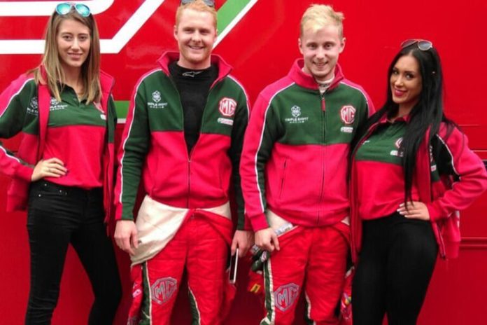 Grid Girls With Triple 8 Btcc At Silverstone Btcc On 18th September 2016