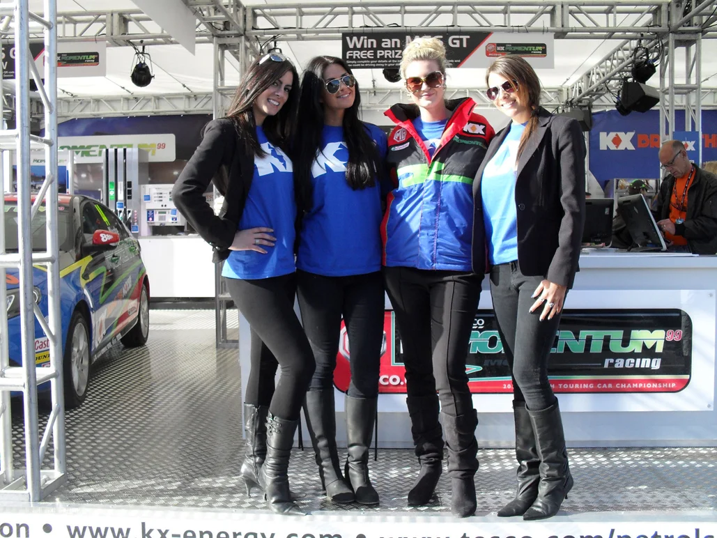 Promo Models With Kx Energy Btcc At Brands Hatch Btcc On 31/1st April 2012