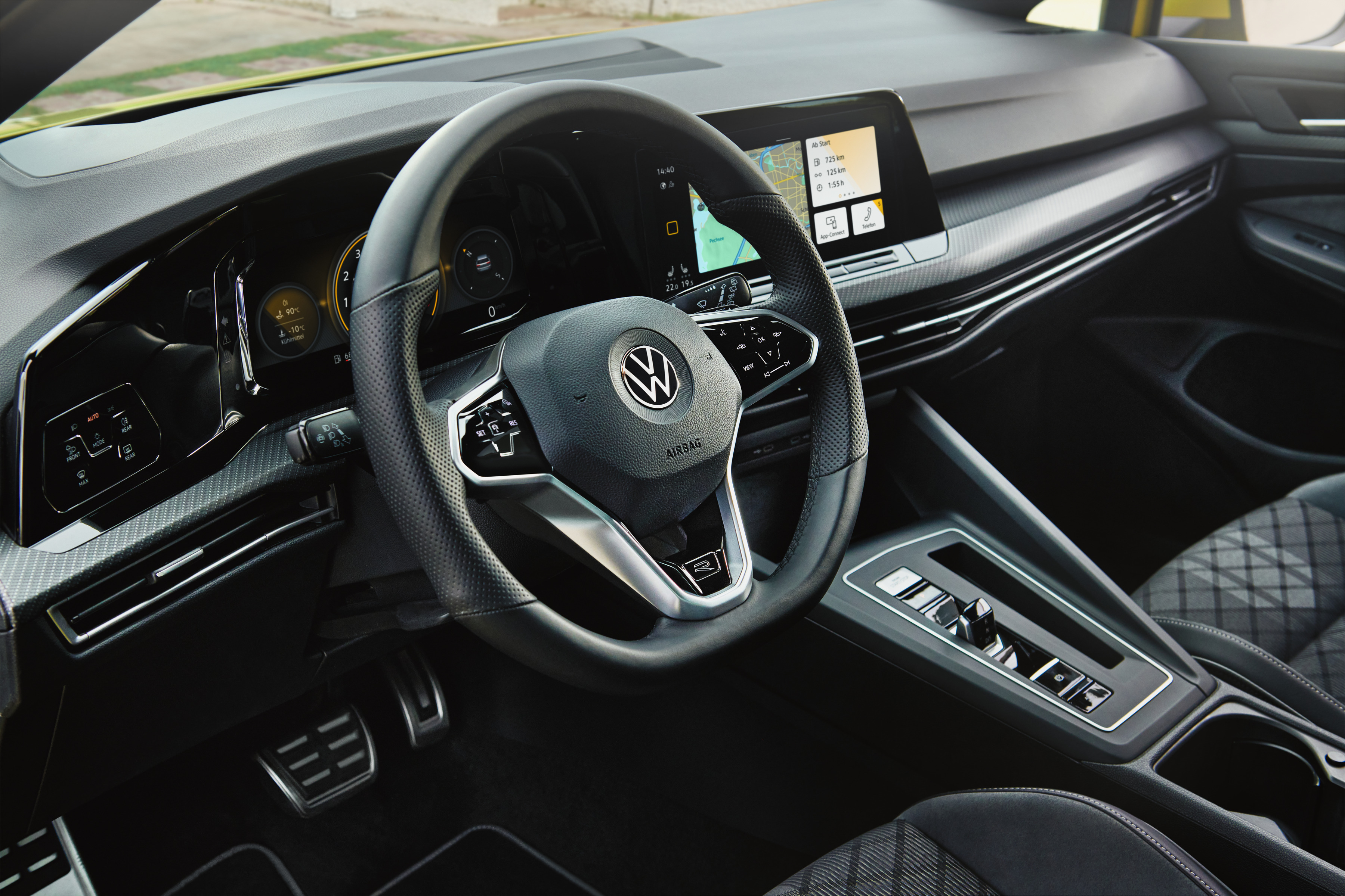 Gripdetective | La Volkswagen Golf 8 ora anche in allestimento R-Line