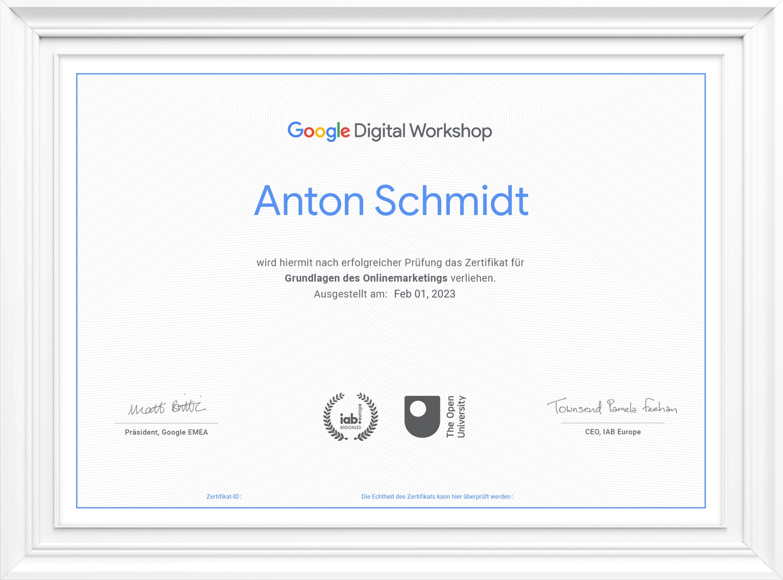 Besuchen Sie unsere Seite für das kostenlose Zertifikat zu Grundlagen des Onlinemarketings sowie unsere Stipendien für Google Career Certificates