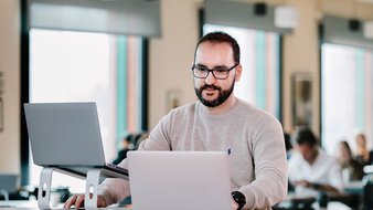 Jesús Collantes, graduado en Certificados Profesionales de Google