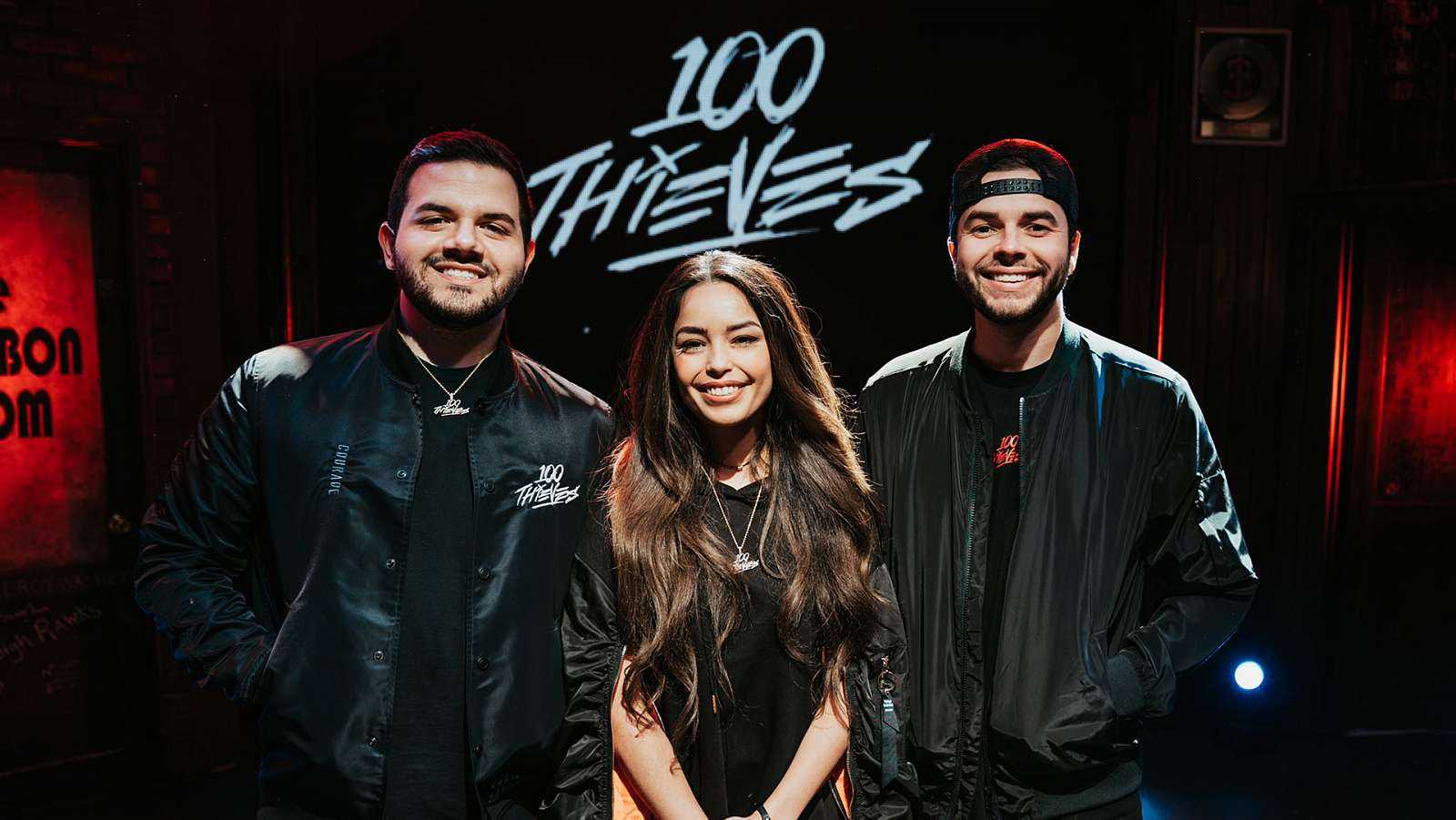 Youtube streamerka Valkyrae se stává spoluvlastníkem organizace 100 Thieves