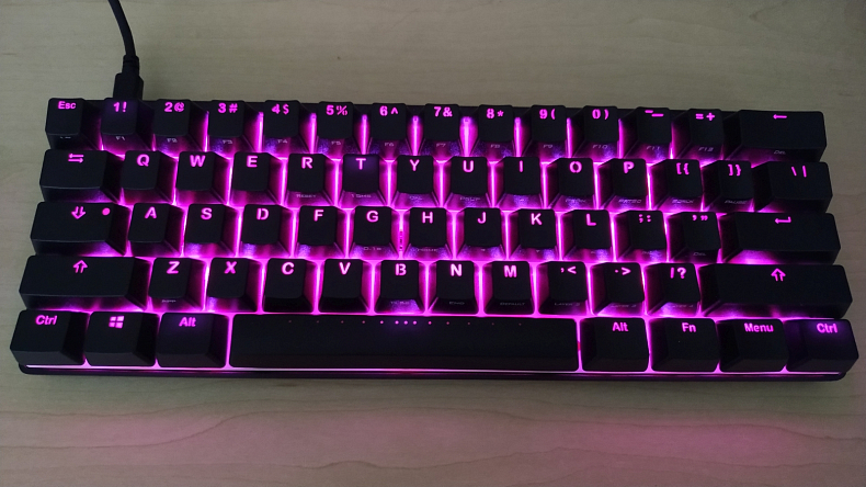 Recenze: 60% mechanická klávesnice Vortex Pok3r RGB - miniaturní a kvalitně zpracovaná